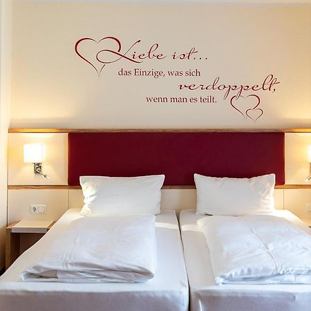 Hotel Sleepbeeone Wilhelmshaven Exterior foto