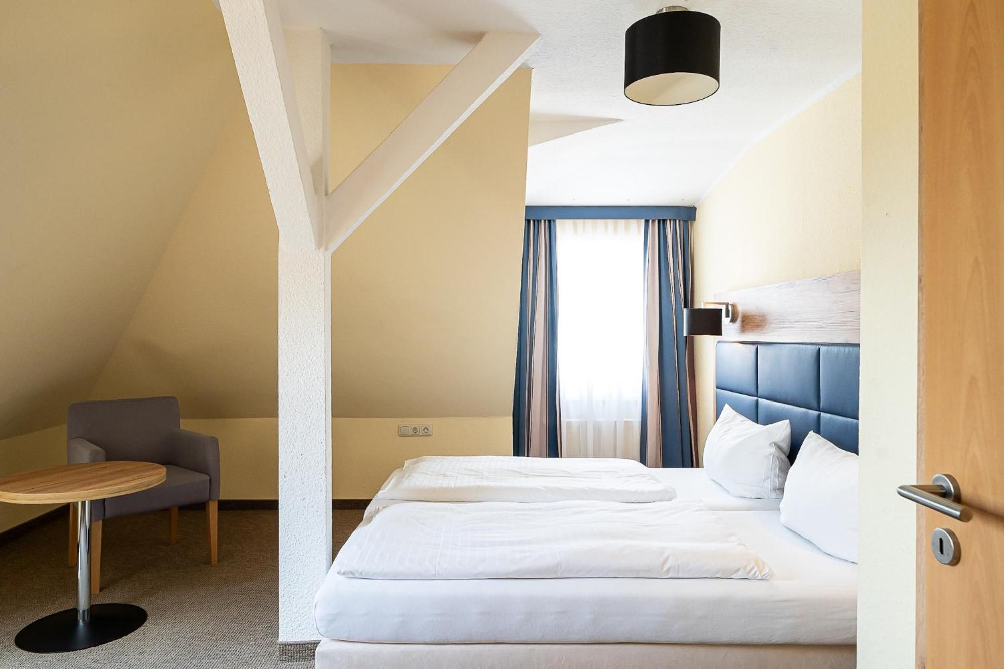 Hotel Sleepbeeone Wilhelmshaven Exterior foto