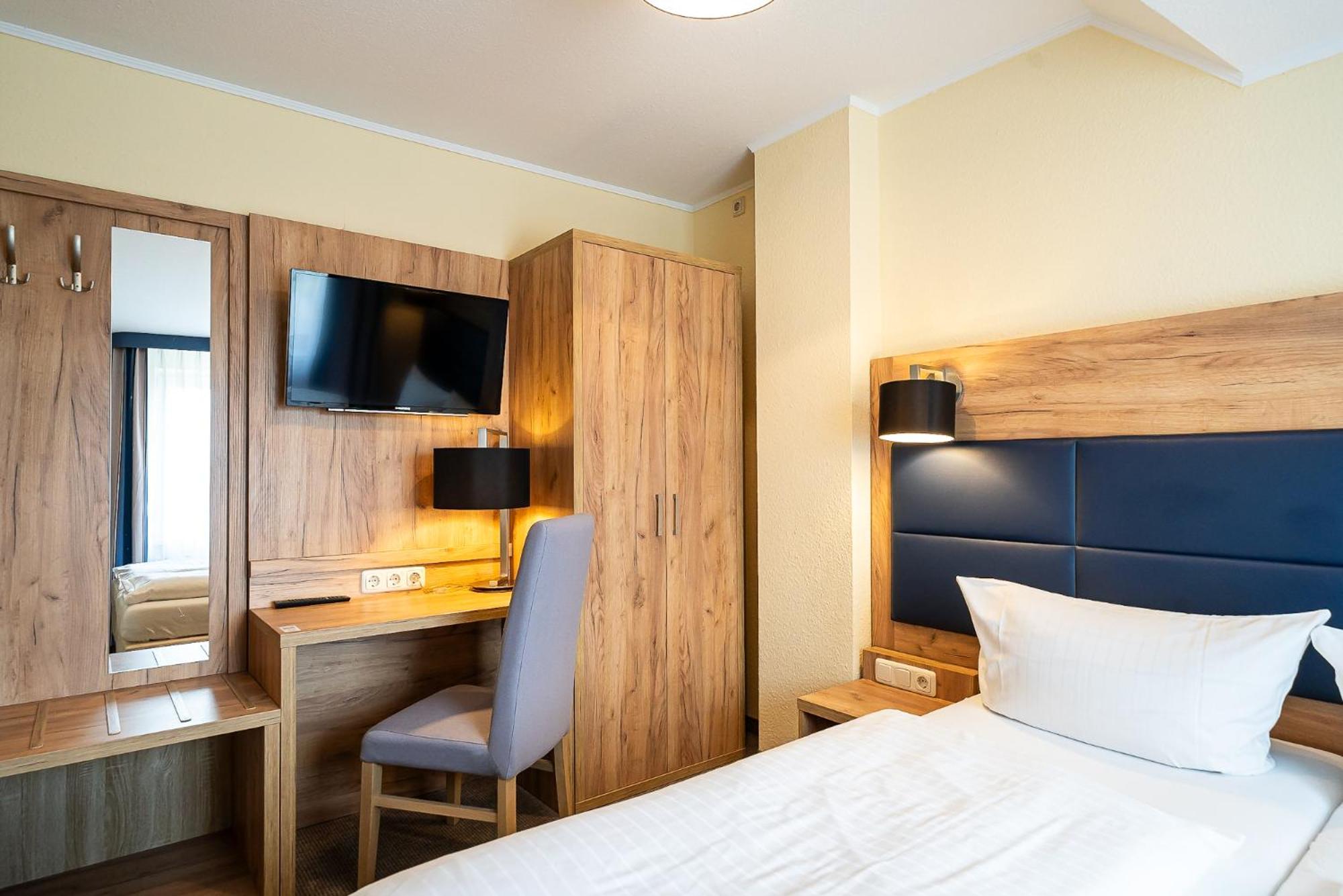 Hotel Sleepbeeone Wilhelmshaven Exterior foto