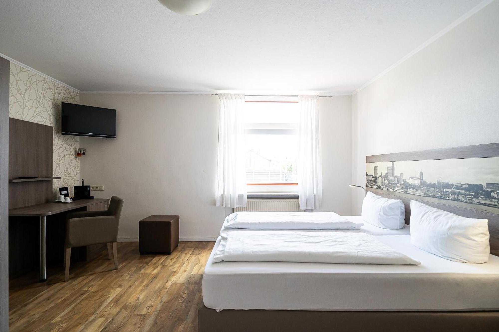 Hotel Sleepbeeone Wilhelmshaven Exterior foto