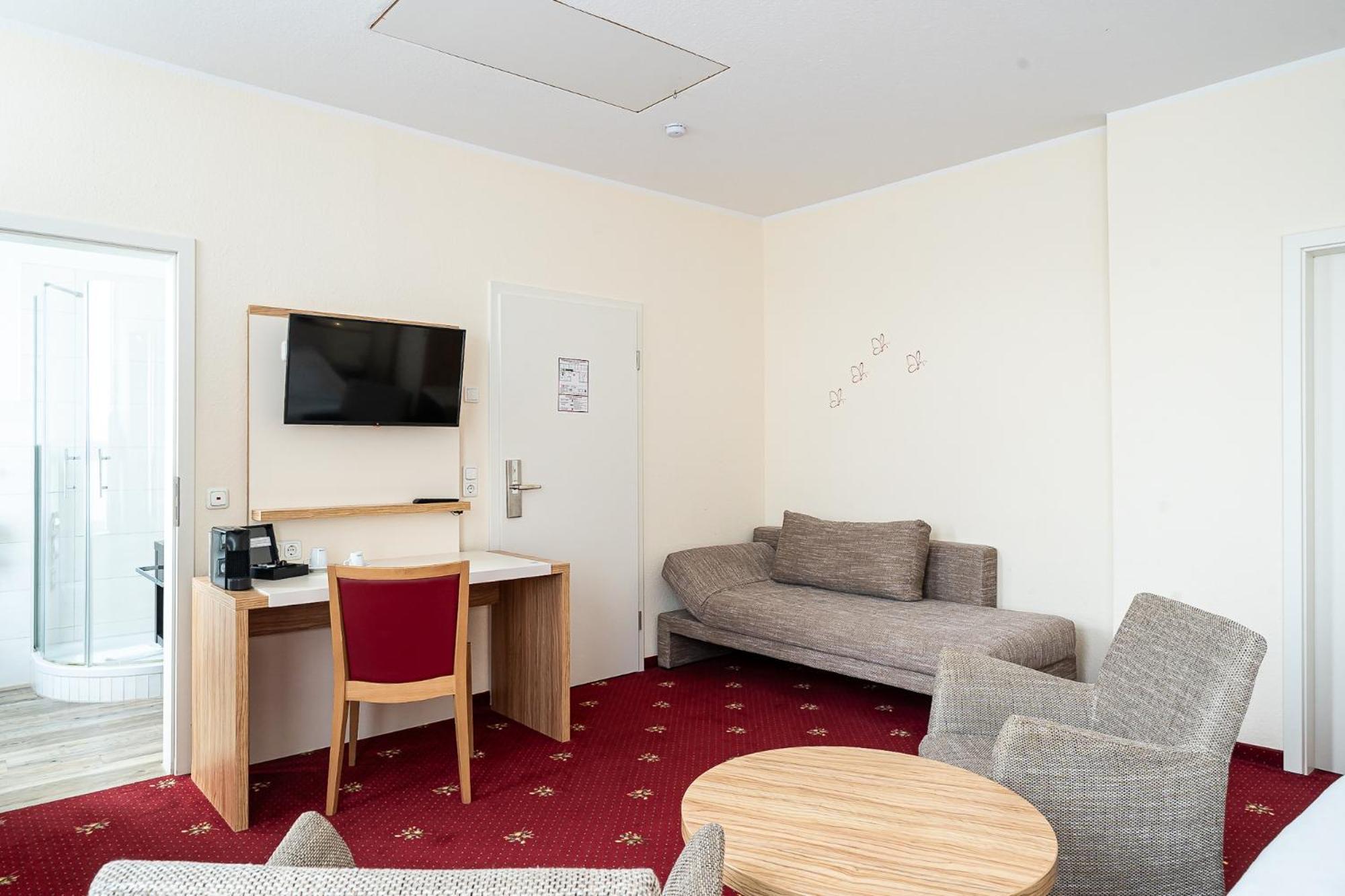 Hotel Sleepbeeone Wilhelmshaven Exterior foto