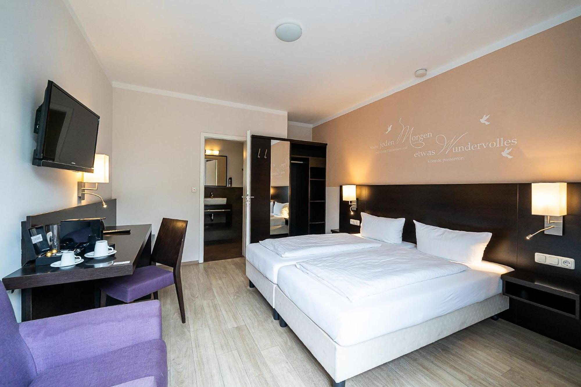Hotel Sleepbeeone Wilhelmshaven Exterior foto