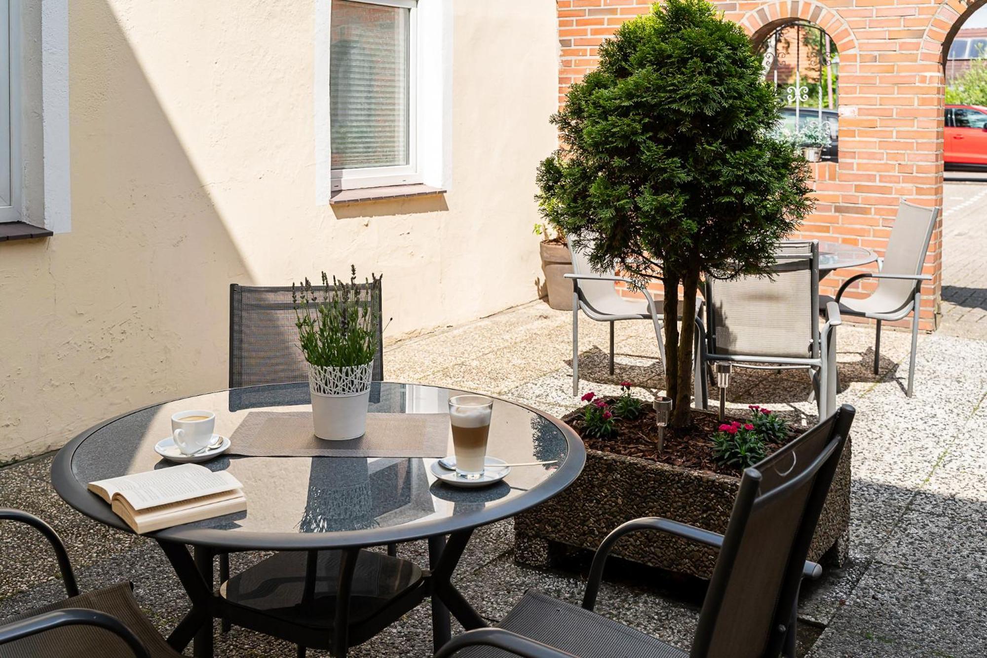 Hotel Sleepbeeone Wilhelmshaven Exterior foto
